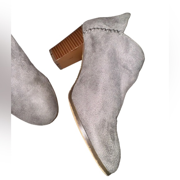 CCOCCI Gray microsuede back zip ankle boots women’s size 7.5 - Picture 6 of 12